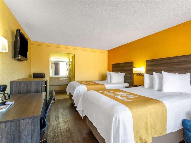 Days Inn By Wyndham Hampton Near Coliseum Convention Center Luaran gambar